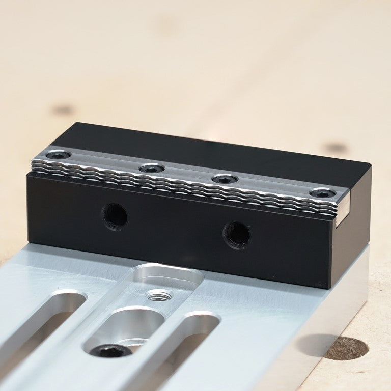 Low Profile Vice serrated jaw close up view